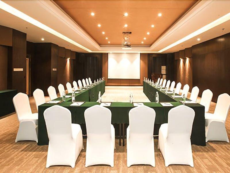 Palace Hotels Beijing Yongfeng Nan Экстерьер фото
